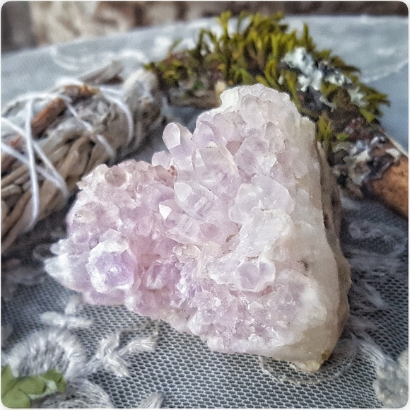 EARTHBOUND Other - Lavender Amethyst crystal cluster